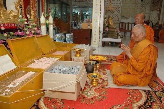 หลวงพ่อสาคร มนุญโญ